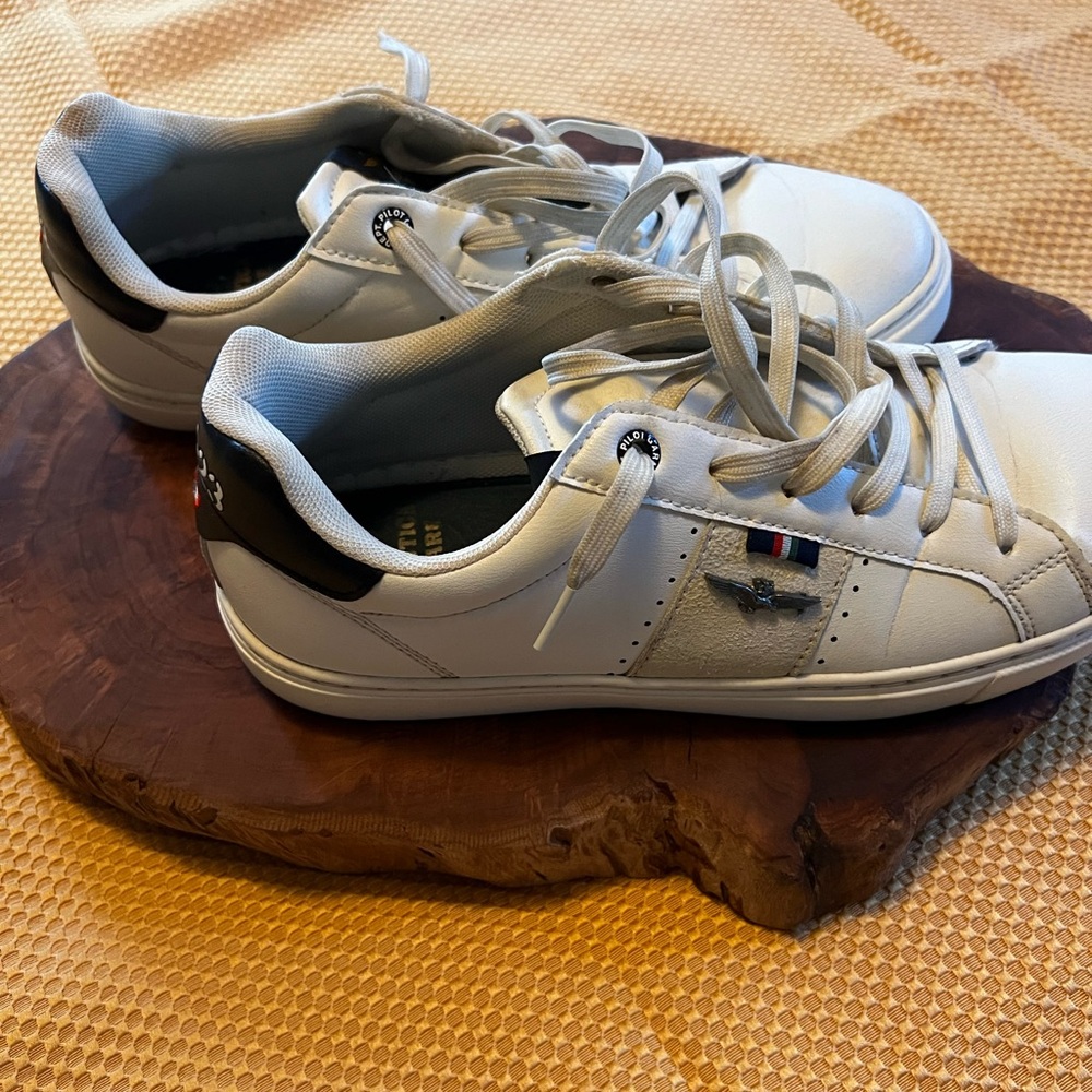 White AM-23 Athletic/Casual Sneakers. - Picture 2 of 4